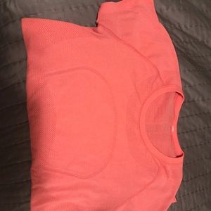 Pink lulu lemon swiftly shirt